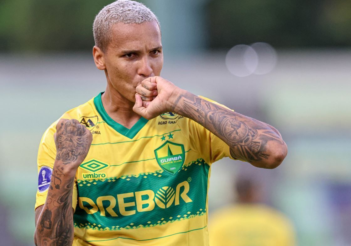 De saída do Cuiabá, Deyverson é oferecido ao Corinthians