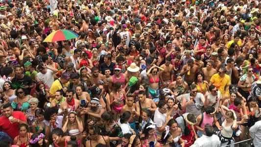 Dezenas de blocos têm ensaios programados para este fim de semana