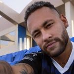 Neymar volta a fazer festa em mansão e 'surta' após levar 'fora' de atriz