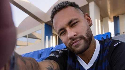 Neymar causa polêmica após levar 'fora' em festa