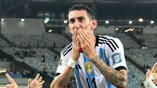 Di María cospe em torcedor