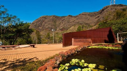 Na tentativa de prevenir as ações, a PBH informou que irá intensificar o patrulhamento da Praça do Papa e a vigilância no acesso ao parque