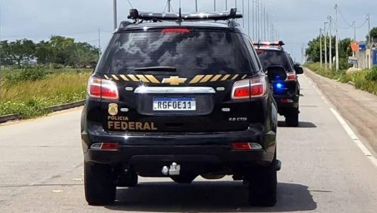 Homem tinha um mandado de prisão em aberto por tráfico de drogas