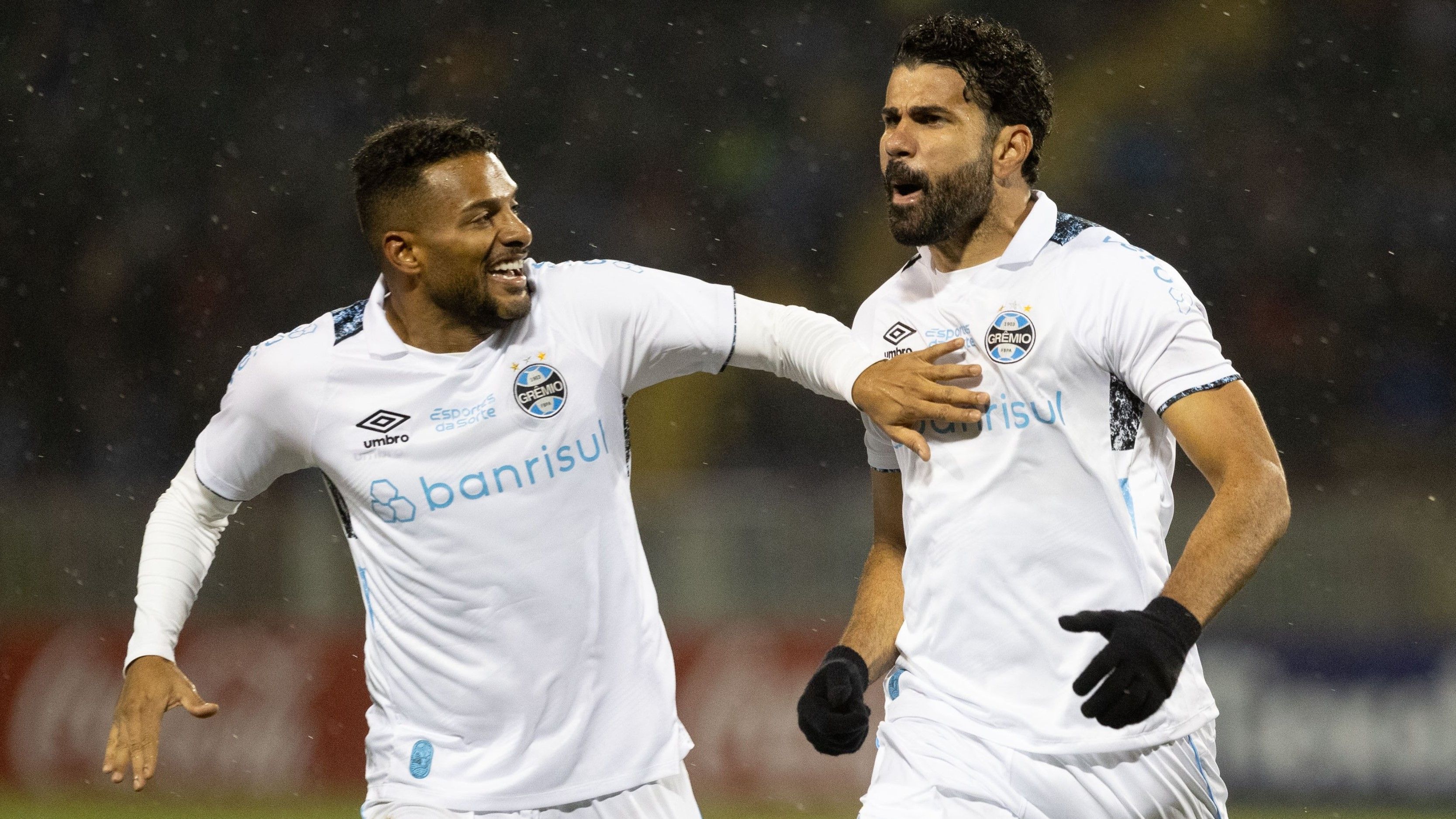 Diego Costa marca no início, Grêmio vence Huachipato e se classifica na Libertadores