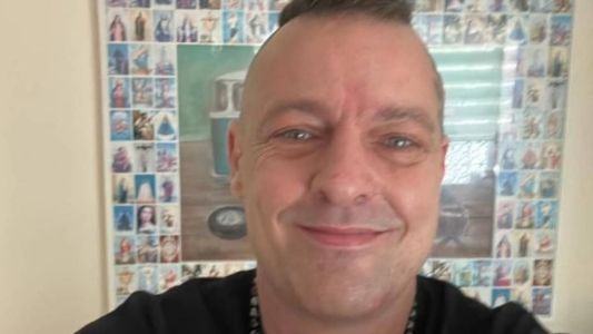 A previsão era que Petrillo tocasse pela manhã e encerrasse a rave nesta tarde