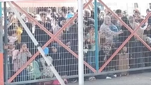 O fechamento pode atrasar ainda mais a retirada de estrangeiros do território palestino