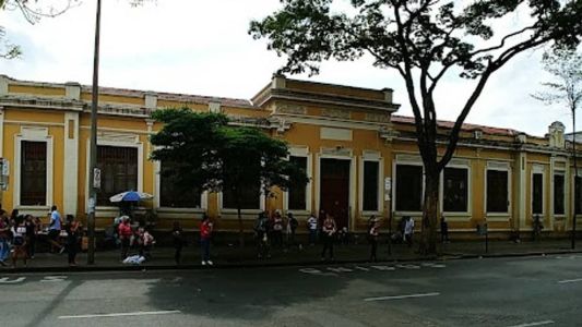 Vítima prestou depoimento à Polícia Civil na noite desta quinta (21).