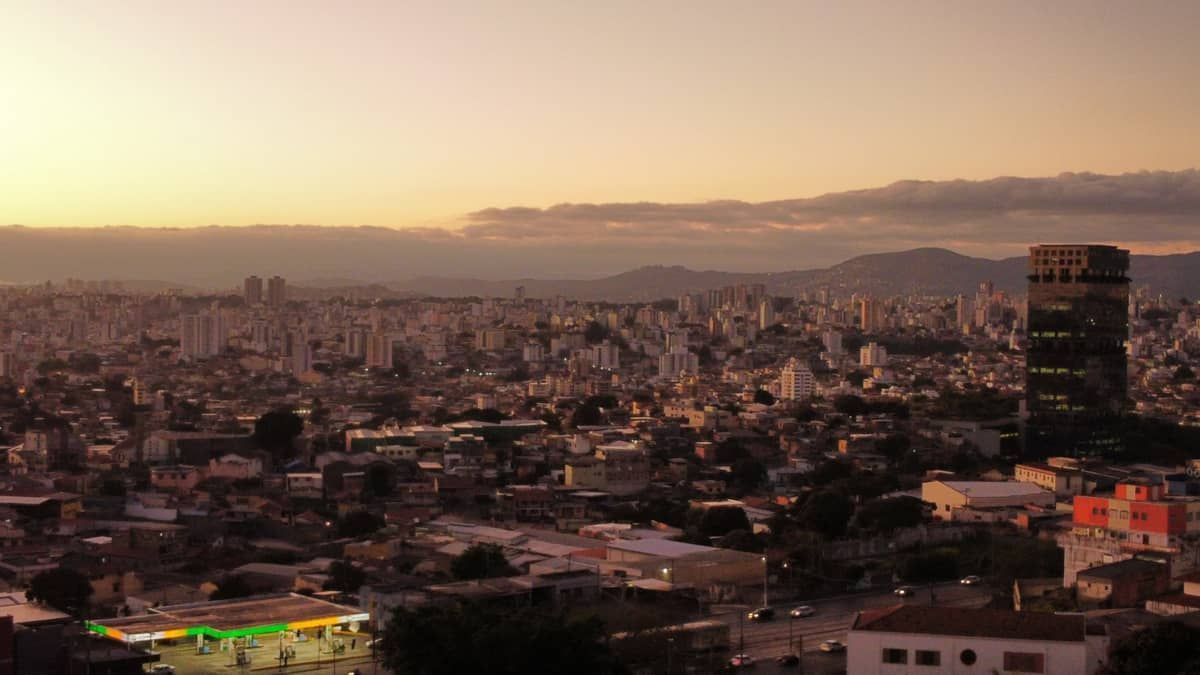 Previsão do tempo: Belo Horizonte tem madrugada gelada com sensação térmica de -8,5°C 
