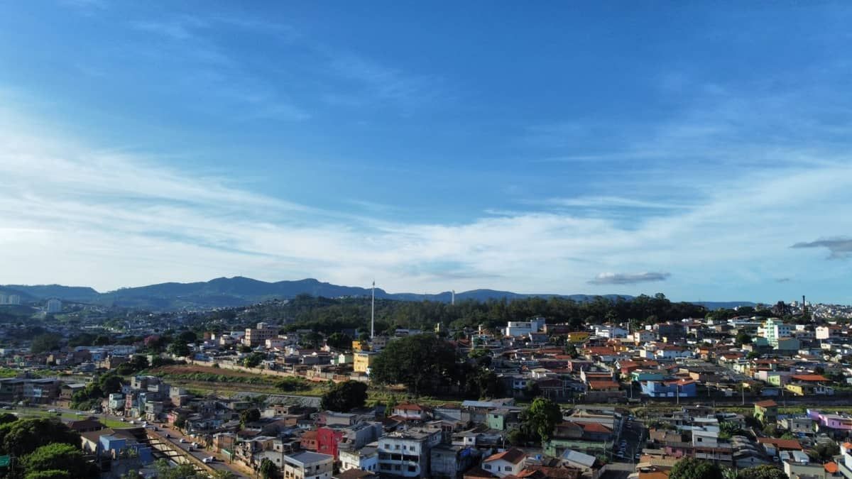Previsão do tempo: Belo Horizonte tem segunda-feira de calor e tempo seco  