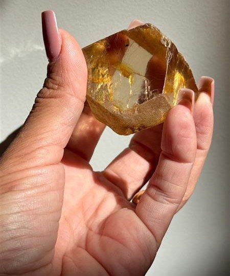 Diamante bruto é encontrado em Minas Gerais