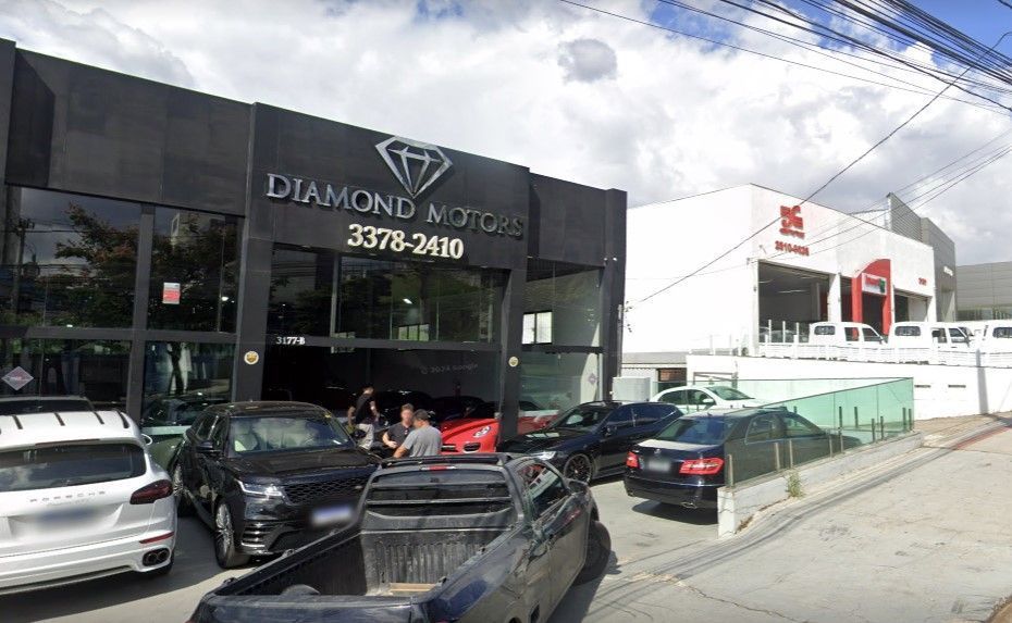 Clientes de empresa de carros de luxo em BH afirmam ser vítimas de golpe milionário de mais de R$ 30 milhões
