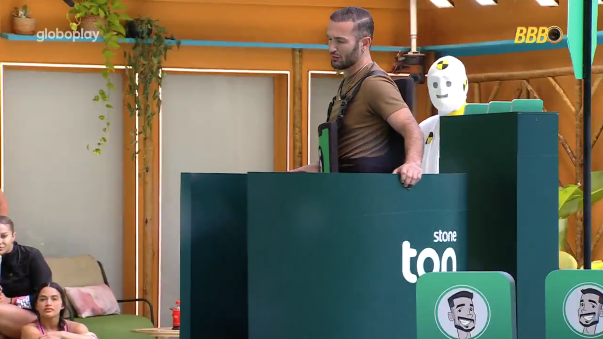 Tadeu Schmidt manda recado para Diego na Prova do Anjo: 'percebi na festa'