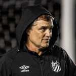 Santos demite o técnico Diego Aguirre após goleada para o Cruzeiro