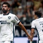 Diego Costa, do Botafogo, é suspenso por declarações em jogo contra o Atlético