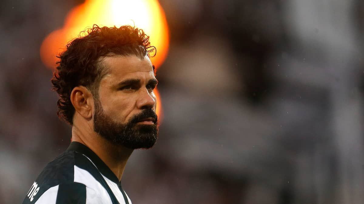 Diego Costa minimiza vaias e exalta torcida do Atlético: 'Maior de Minas'