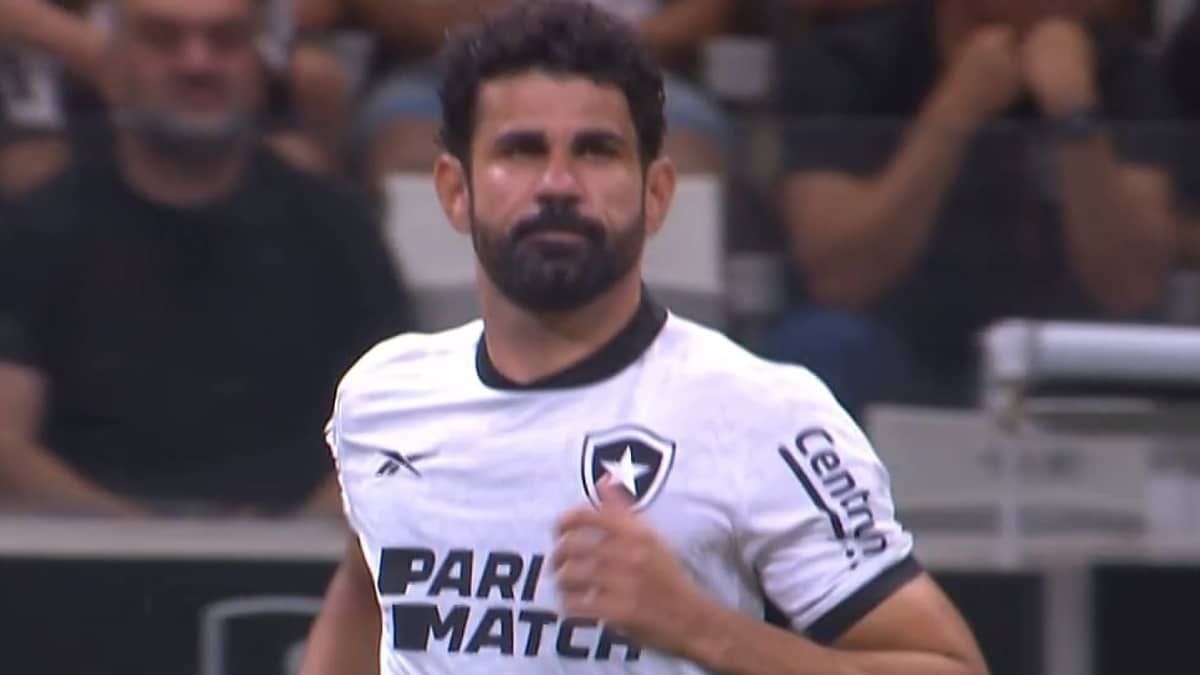 Torcida do Atlético vaia Diego Costa em reencontro com o atacante