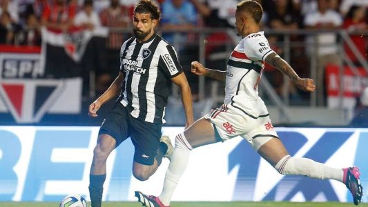 Diego Costa não teve muito tempo em campo na estreia pelo Botafogo