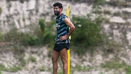 Diego Costa vai reencontrar o Atlético pelo Botafogo