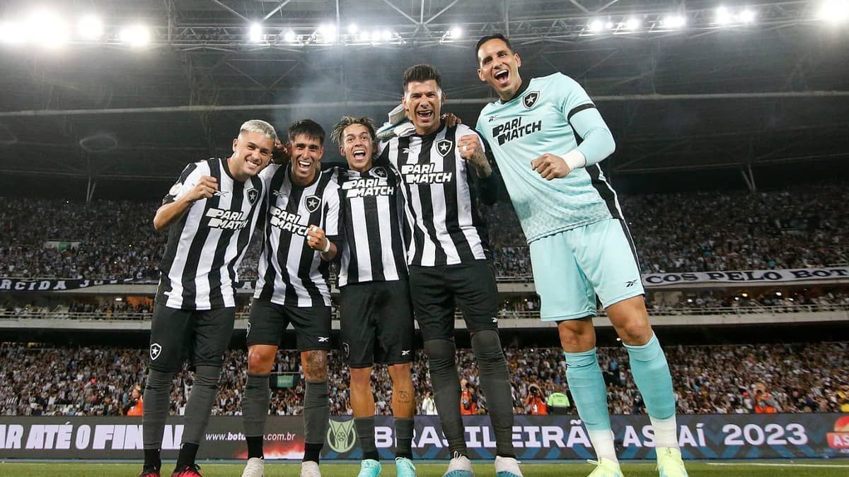 Janela faz Botafogo exceder limite de estrangeiros; entenda o cenário