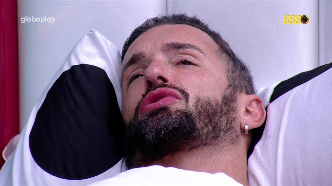 BBB 25: Diego critica Edy por 'cobra' no Queridômetro, mas aliado foi quem deu emoji