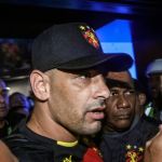 Sport oficializa volta de Diego Souza: 'Eu amo o Sport, não tem jeito' 