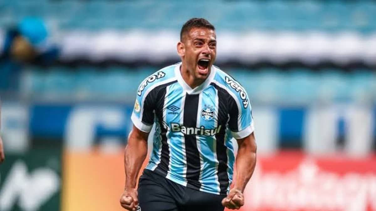 Sport aguarda definição de Diego Souza no Grêmio e faz consulta pelo meia