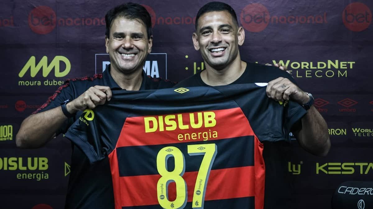Diego Souza fala da disputa com Love no Sport: 'Enderson vai ter muito trabalho'
