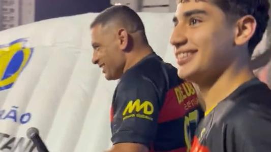 Diego Souza foi bastante aplaudido pela torcida do Sport