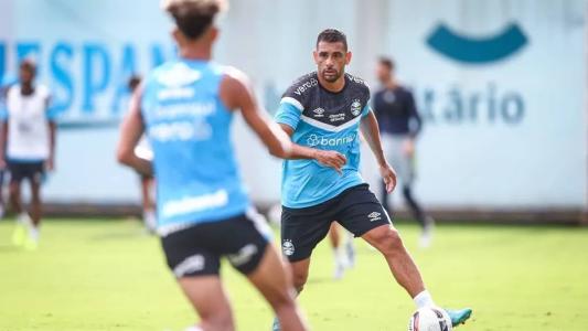 Diego Souza termina o contrato com o Grêmio nesta semana