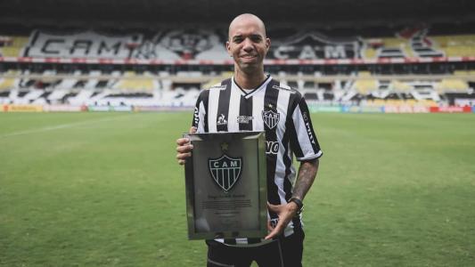 Diego Tardelli deixou o Atlético pela última vez em 2021
