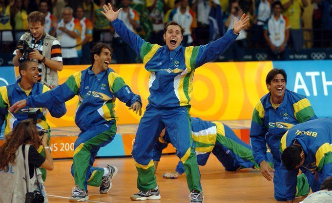Maurício ou Ricardinho? Campeão olímpico crava melhor levantador da história