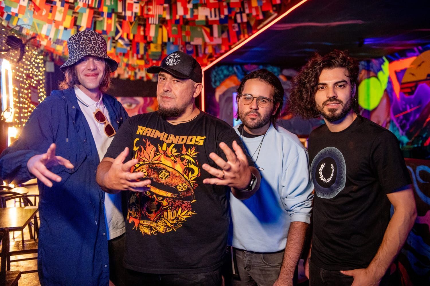 Tianastácia se apresenta no Último Rock do Ano com Digão dos Raimundos