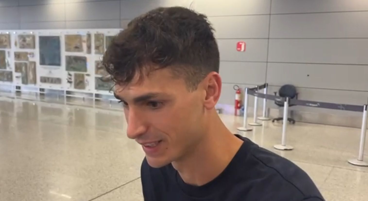 Vídeo: veja como foi e o que disse Dinenno, reforço do Cruzeiro, na chegada a BH