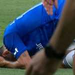 Titular do Cruzeiro machuca joelho, deixa campo aos prantos e preocupa