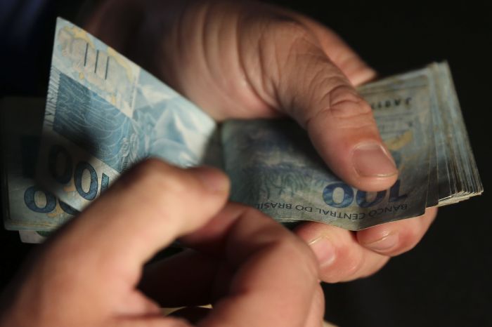 Salário médio de admissão em 2024 foi de R$ 2.177, mostra Caged | CNN Brasil