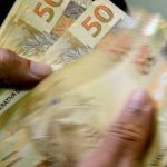 Renda familiar comprometida com dívidas é a menor desde o pré-pandemia