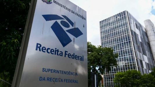 Dinheiro será depositado pela Receita Federal nesta sexta-feira (29)