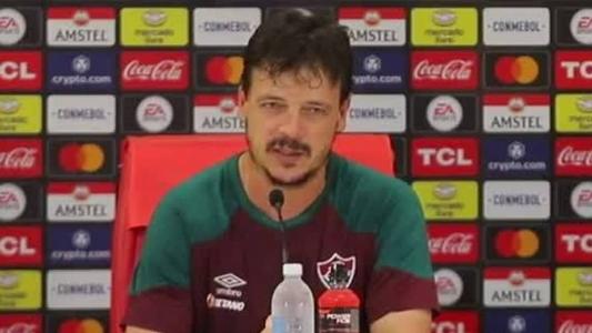 Diniz celebra vaga para a final da Copa Libertadores, sua primeira na carreira