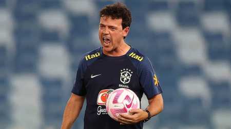 Diniz convoca lateral ex-Atlético para a Seleção Brasileira