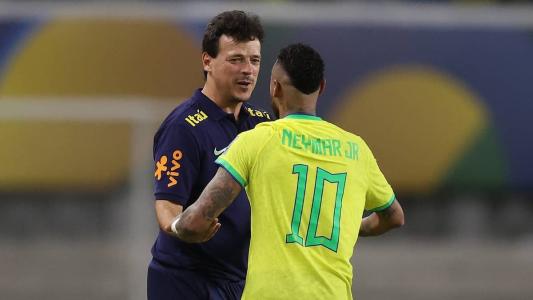 Diniz e Neymar durante o jogo contra a Bolívia, em Belém, pelas Eliminatórias