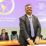 Dino assina tratado que institui a Comunidade de Polícias das Américas