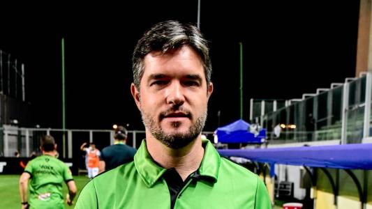 Diogo Giacomini comanda o América de forma interina nesta quinta; o argentino Fabián Bustos será o treinador a partir da próxima partida