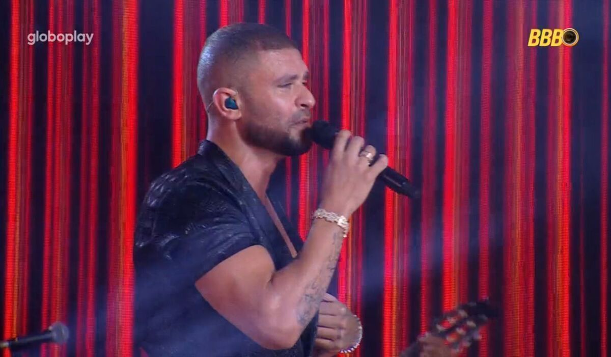 Diogo Nogueira homenageia Portela em show único no BBB 25