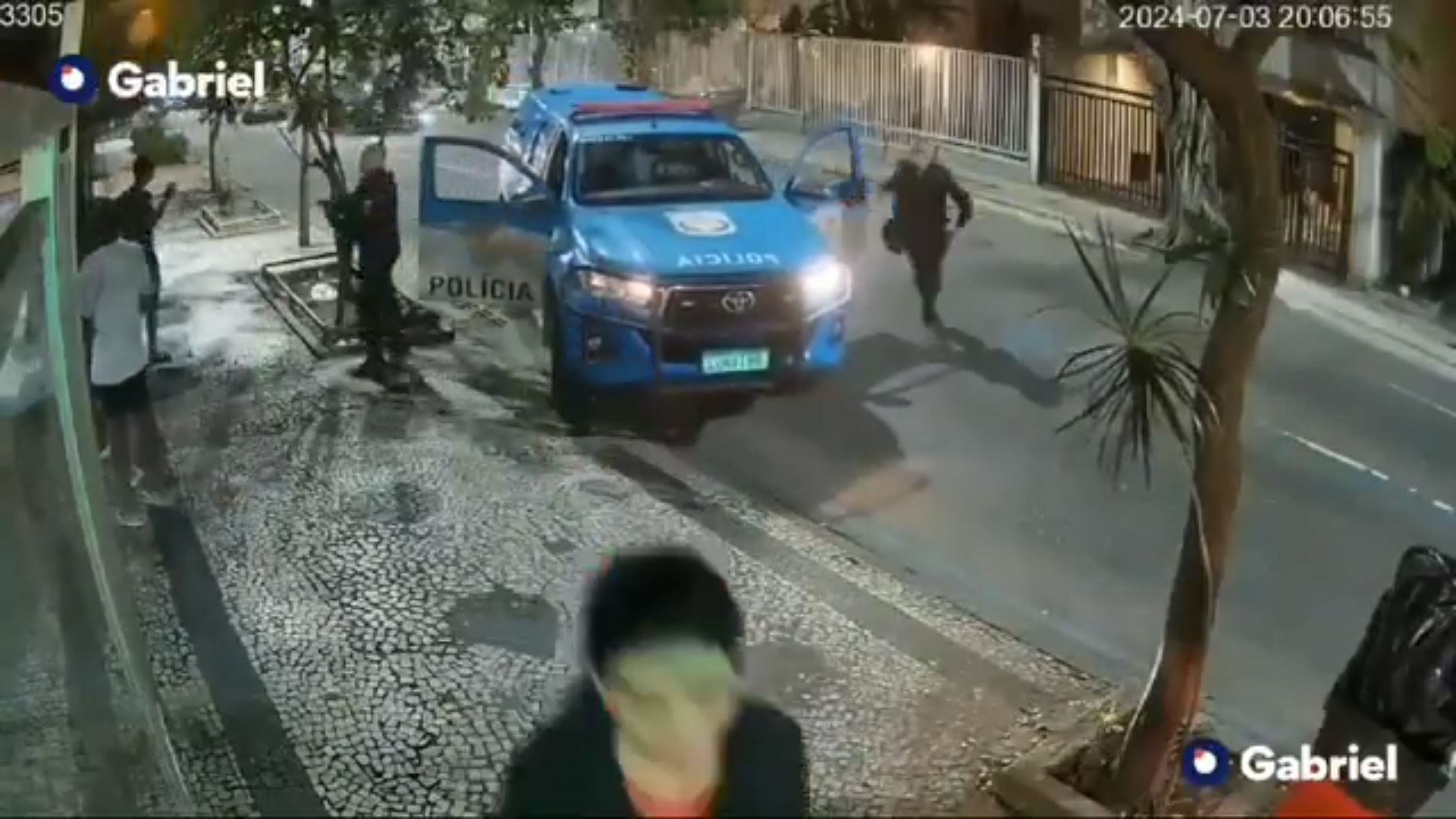 Policiais acusados de abordar de forma truculenta jovens negros filhos de diplomatas no RJ viram réus