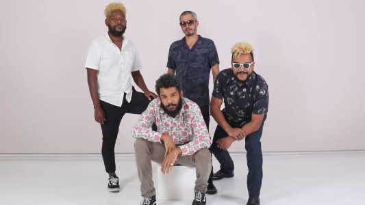 Diplomattas canta Pato Fu no Sarau Especial 10 anos do Centro Cultural Unimed-BH Minas