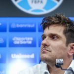 Direção do Grêmio evita falar sobre o caso Adriel: 'Assunto do presidente'