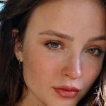 Diretora da Globo diz que mãe de Larissa Manoela deve ser presa