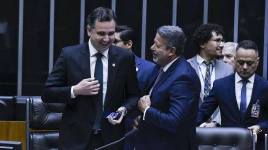 Disputa entre presidentes das Casas pode paralisar o governo