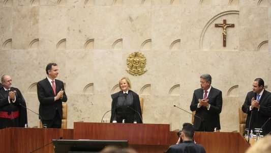 Disputa por vaga de Rosa no STF está entre Jorge Messias e Bruno Dantas, dizem fontes.