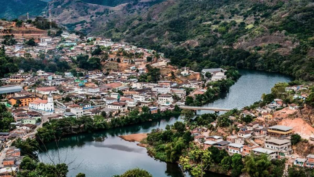 Distritos de Antônio Dias recebem sistema de abastecimento de água 